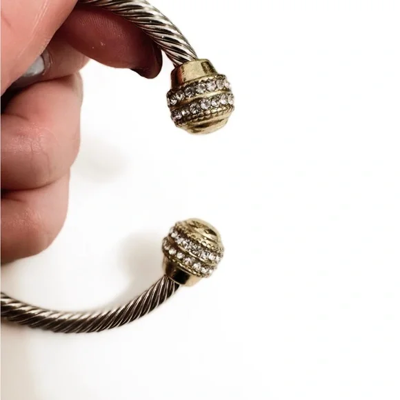 cable cuff bracelet - Picture 2 of 3